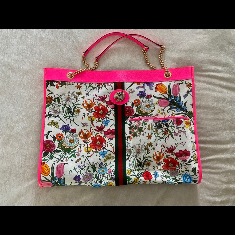 Gucci Rajah maxi tote in perfect condition